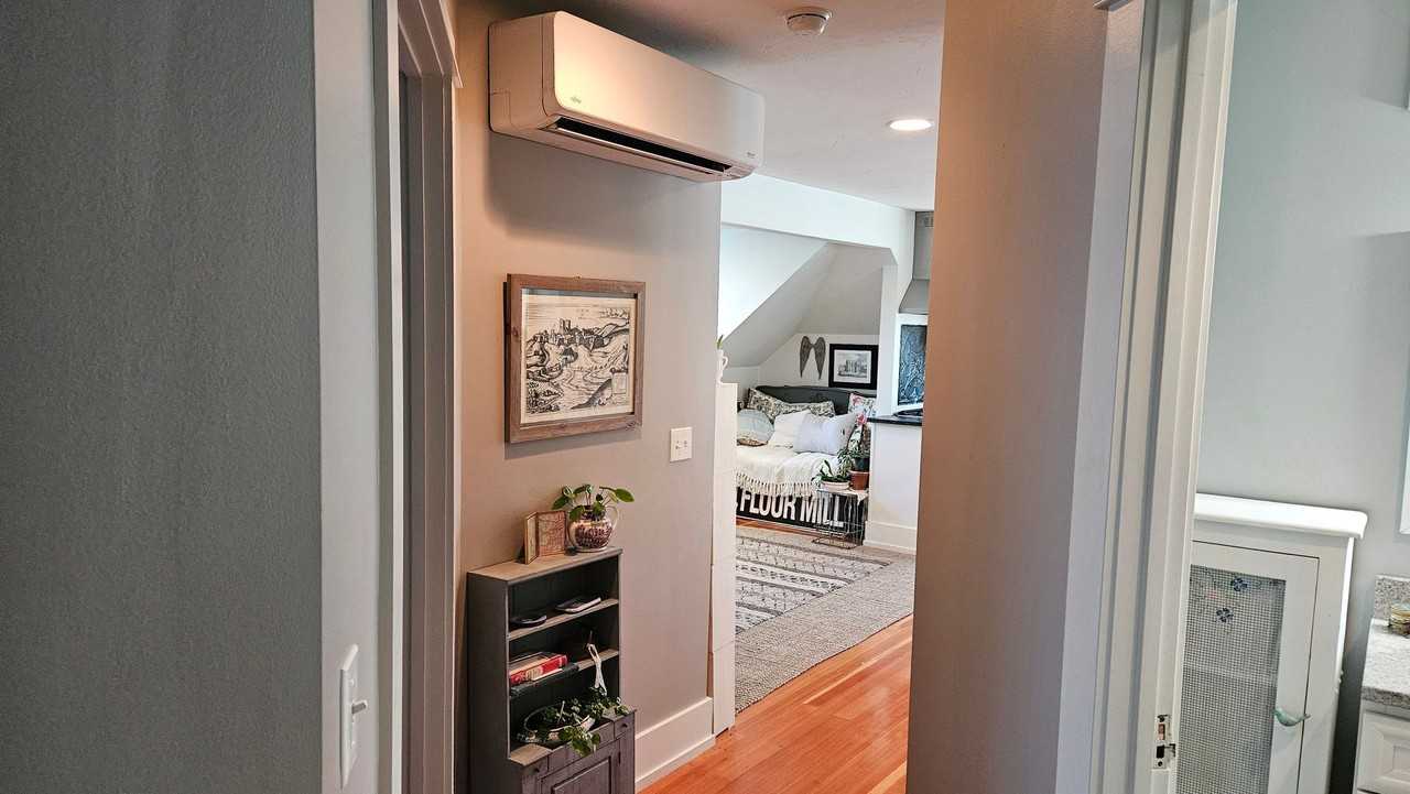 607 W Main St #B - Photo 6 of 42