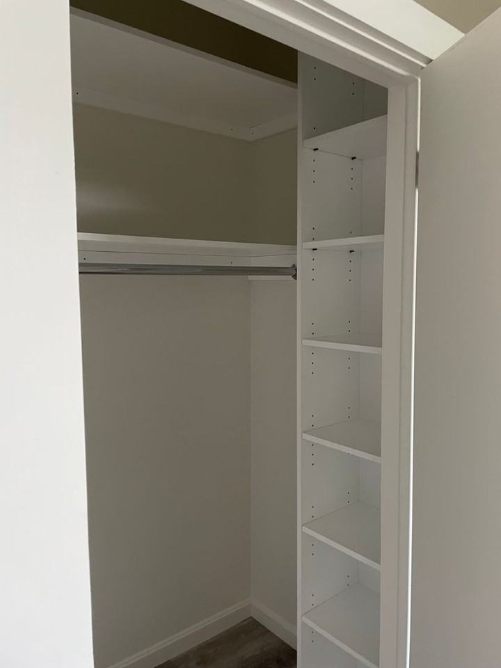 56 Middle Spring Rd - Photo 2 of 8