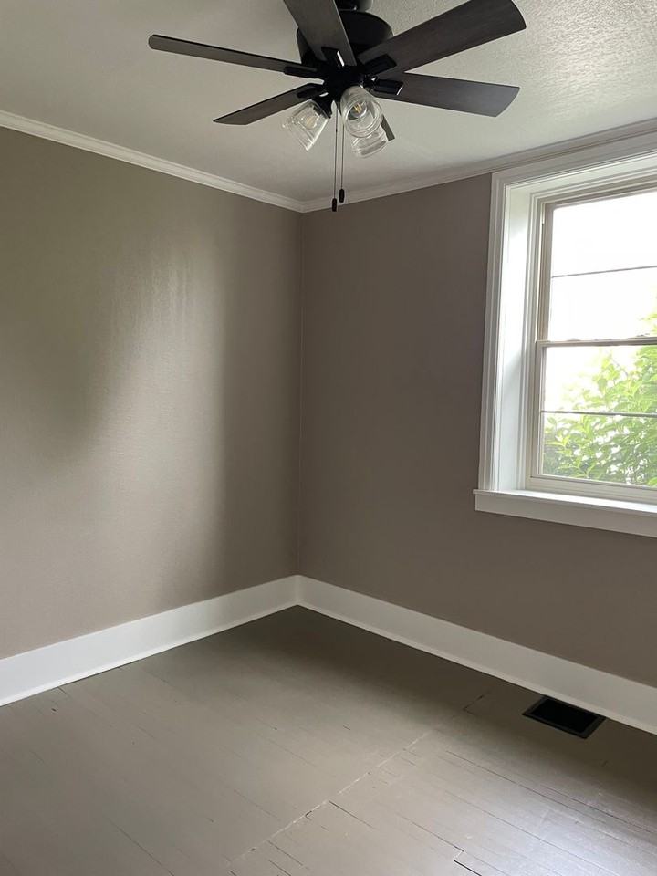 56 Middle Spring Rd - Photo 3 of 8