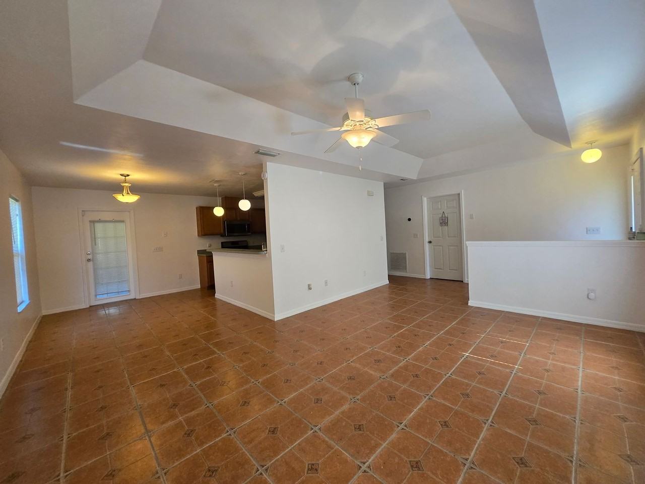 4686 Ne 15th Ter - Photo 2 of 24