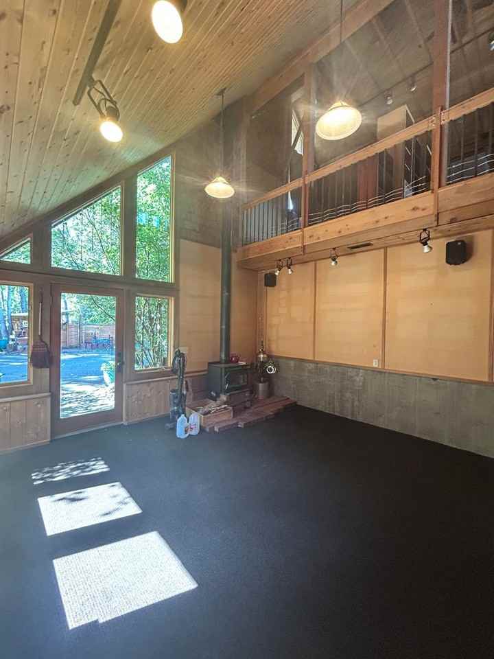 957 N Shoshone Loop - Photo 5 of 25