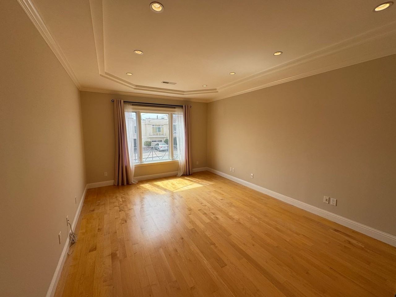 1630 40th Ave - Photo 3 of 21