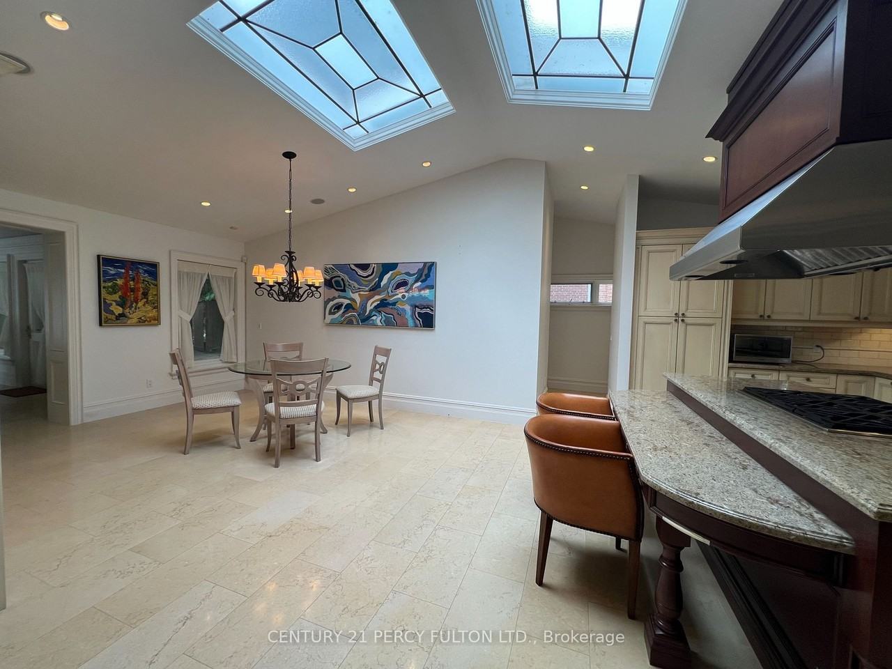 7 Valleyanna Drive - Photo 4 of 31