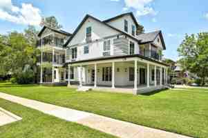 featured image of 222 S University Blvd #5