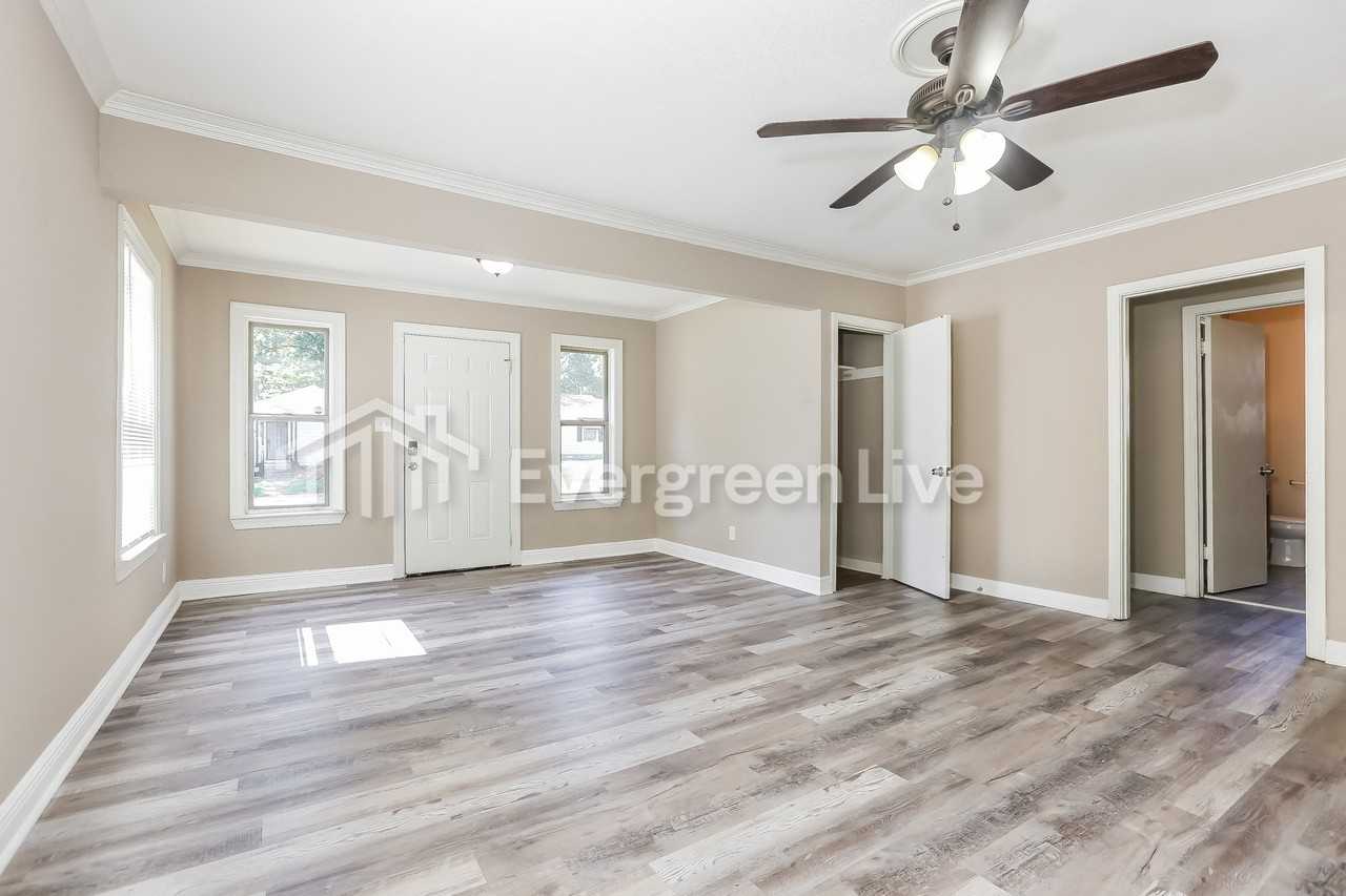 5112 W 30th St - Photo 4 of 15