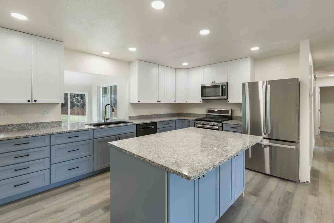 135 Vaquero Senda - Photo 3 of 21