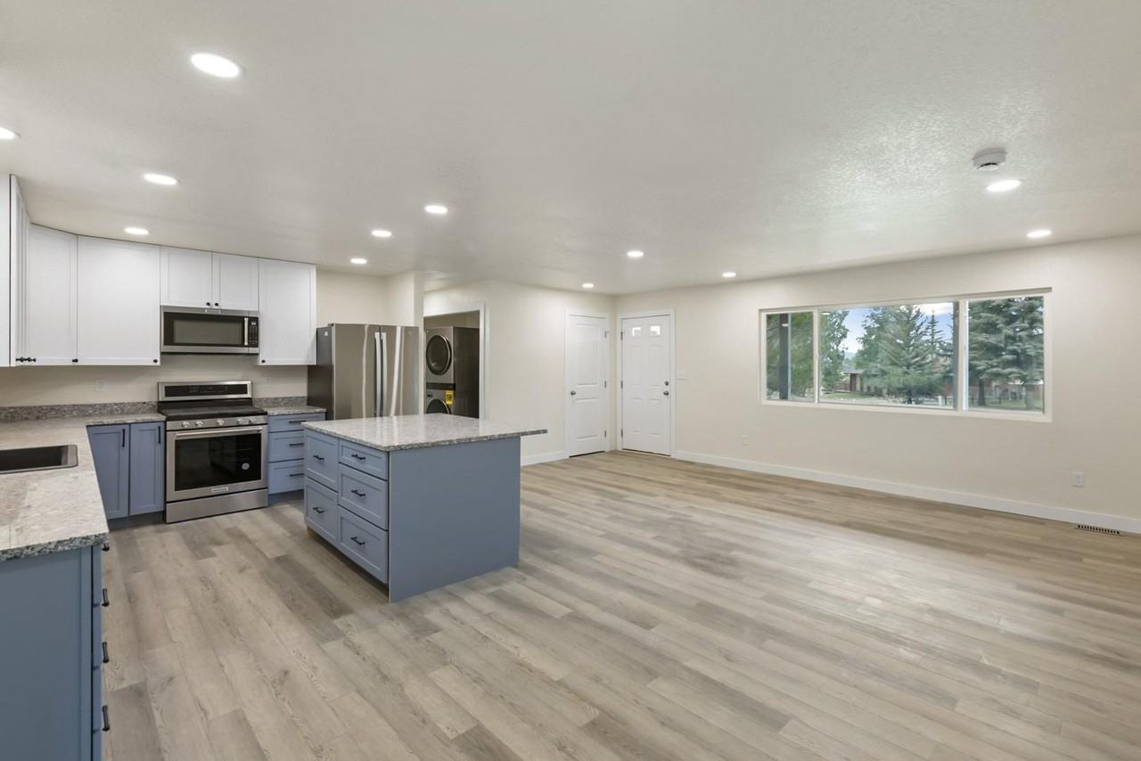 135 Vaquero Senda - Photo 4 of 21