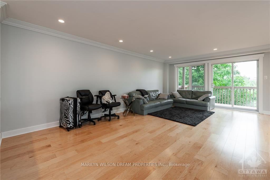 91 Robinson Avenue - Photo 2 of 29