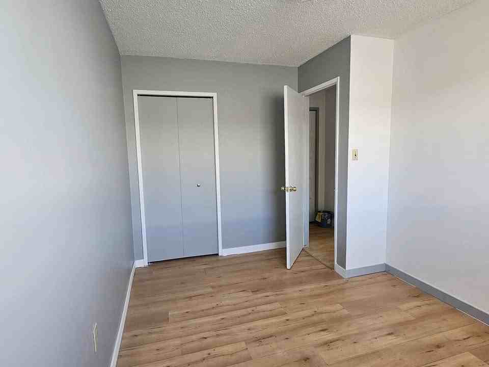 977 17 Street Northeast - Photo 3 of 12