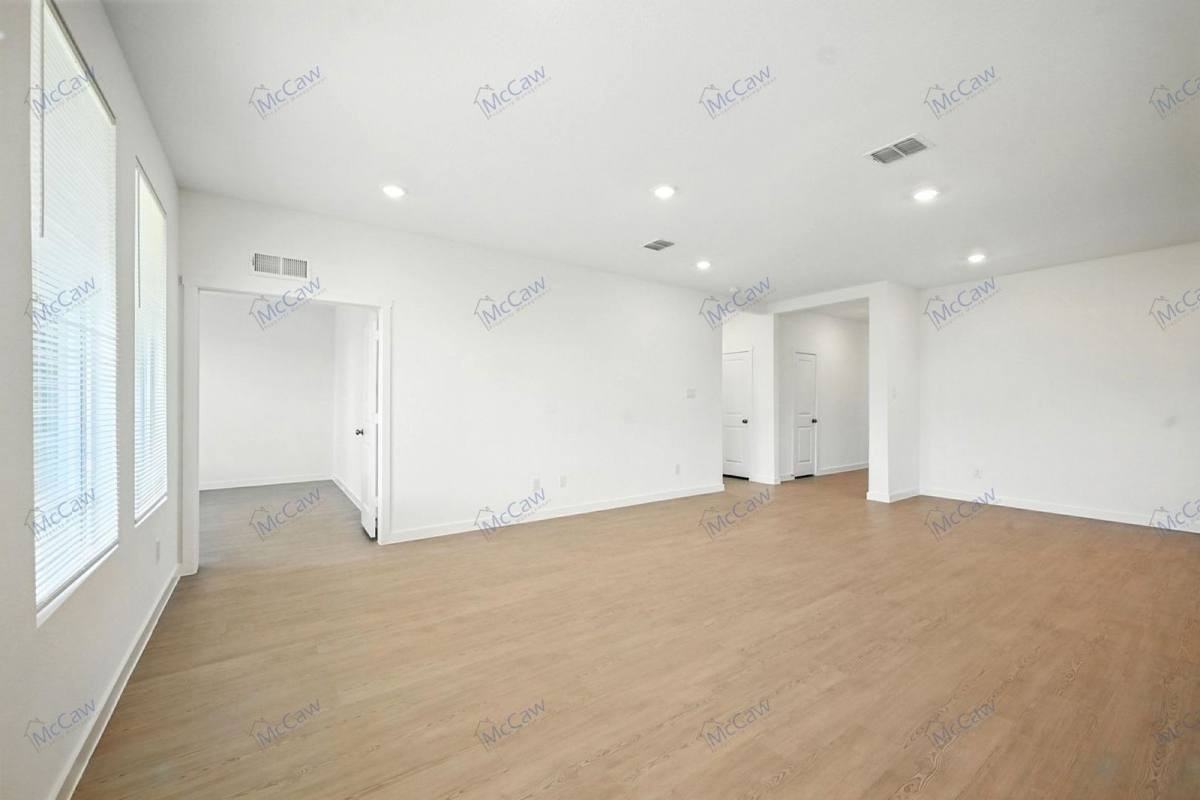 1813 Bog Spruce Ln - Photo 3 of 8