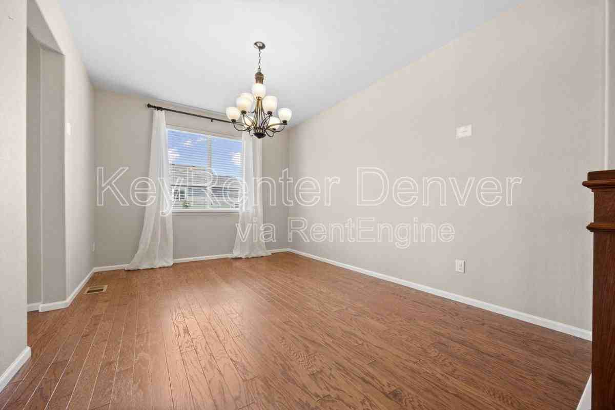 6420 Agave Ave - Photo 2 of 10