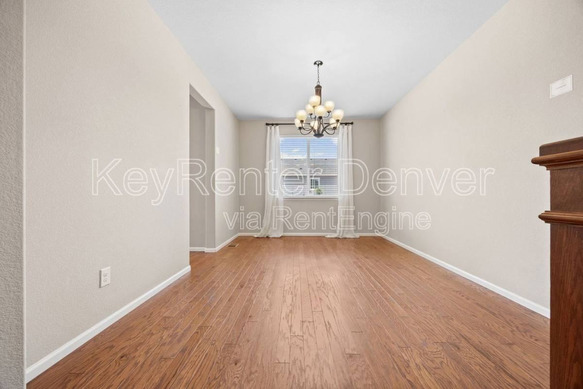 6420 Agave Ave - Photo 3 of 10