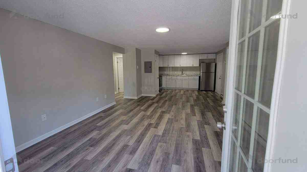 156 Columbus St #7 - Photo 2 of 8