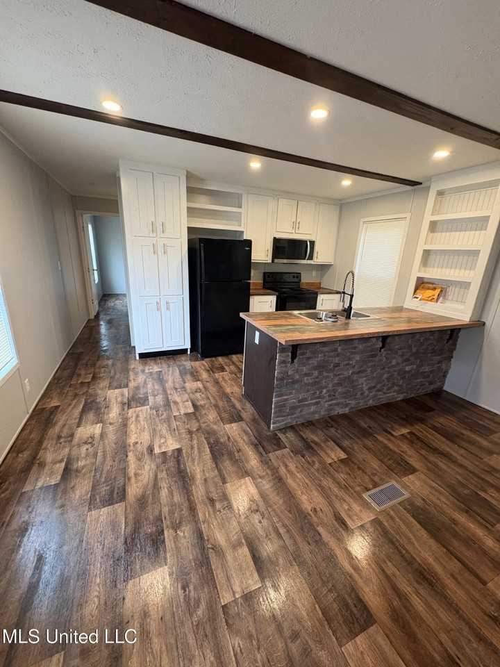 11034 Sleepy Hollow St - Photo 3 of 14