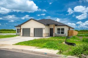 featured image of 1010 Escondido Ln E