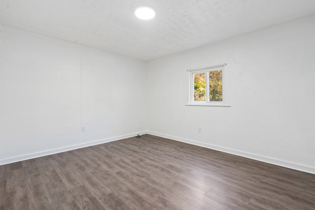 922 Hill Ave #1 - Photo 2 of 20