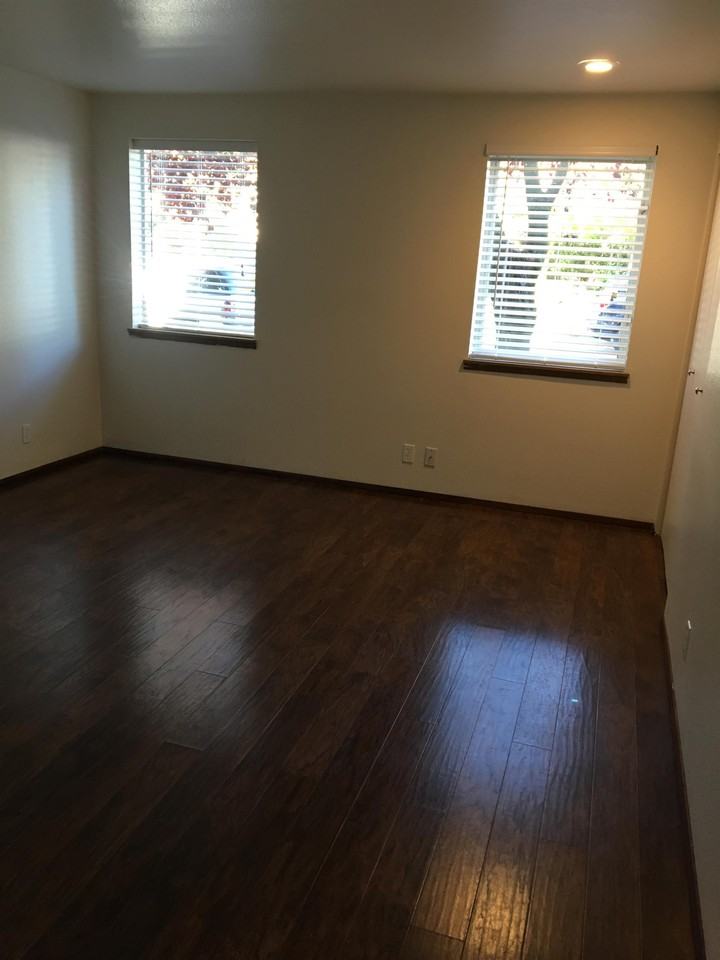 938 Sw Holden St #1 - Photo 2 of 17