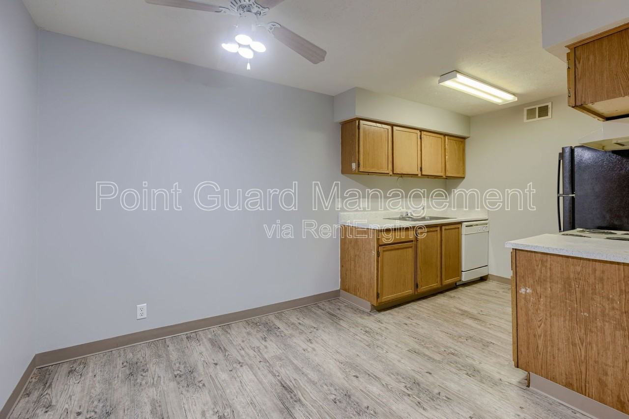 1502 Lee Dr #35 - Photo 6 of 33