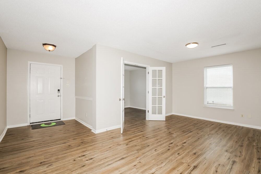10392 Split Rock Way - Photo 6 of 17