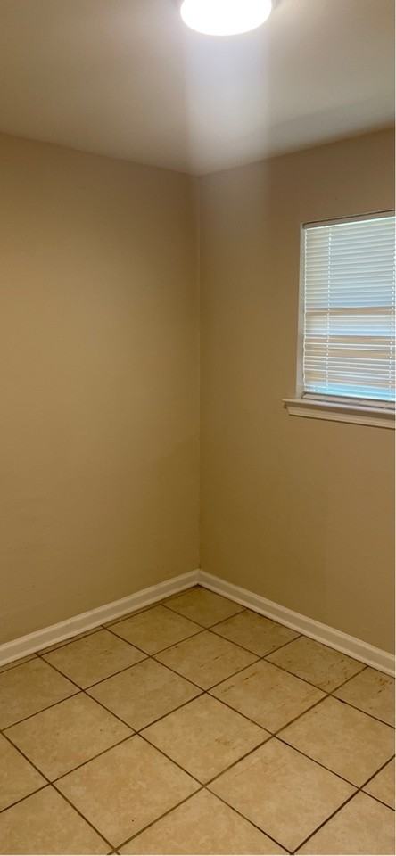 6167 Matthews St - Photo 3 of 16