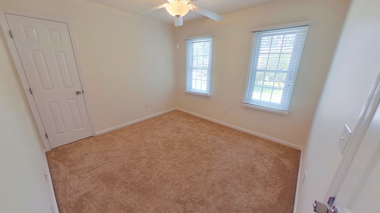 6741 Foxberry Rd - Photo 2 of 41