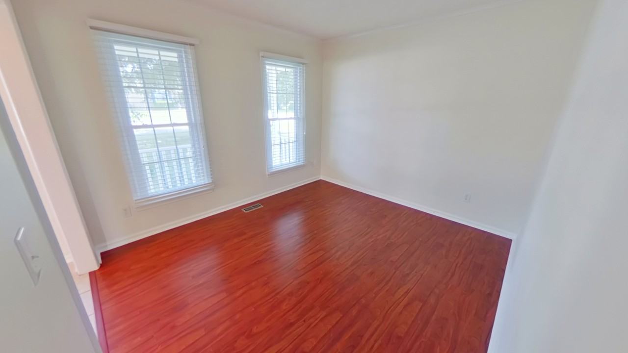 6741 Foxberry Rd - Photo 4 of 41