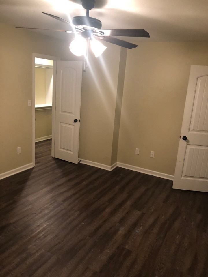 1104 Cartwright St #5 - Photo 4 of 15