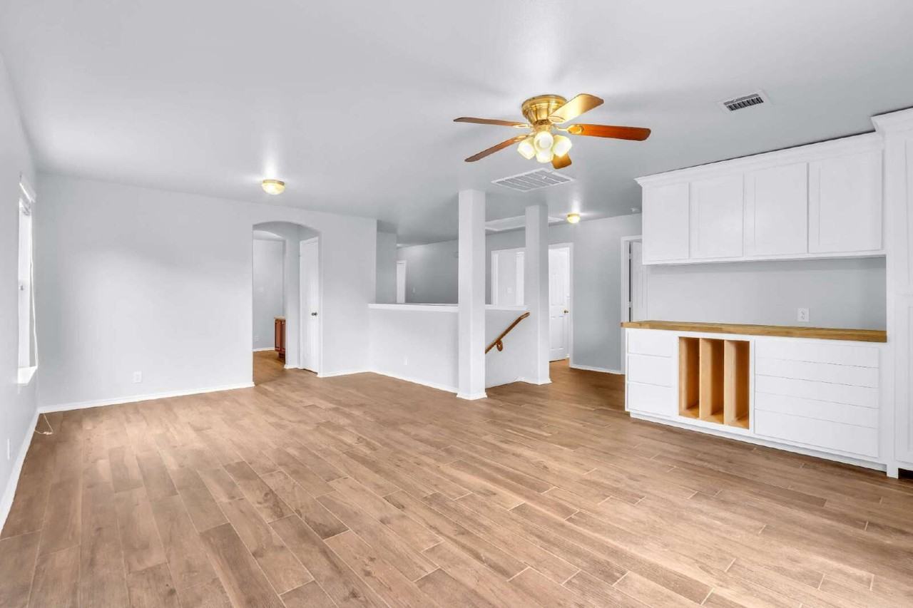 10803 Sierra Ridge Dr - Photo 5 of 43