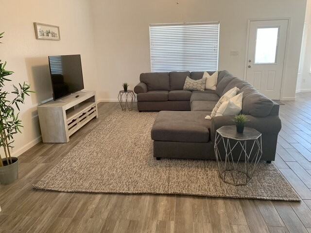 11787 S Prescott Ave - Photo 3 of 28