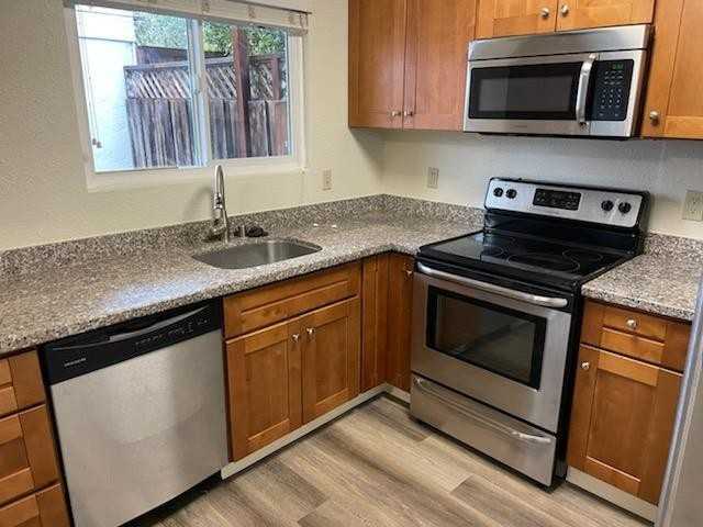 2431 Bethards Dr #3 - Photo 3 of 8