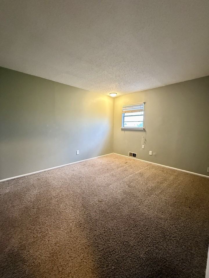 1505 Bradley Street #D - Photo 4 of 8