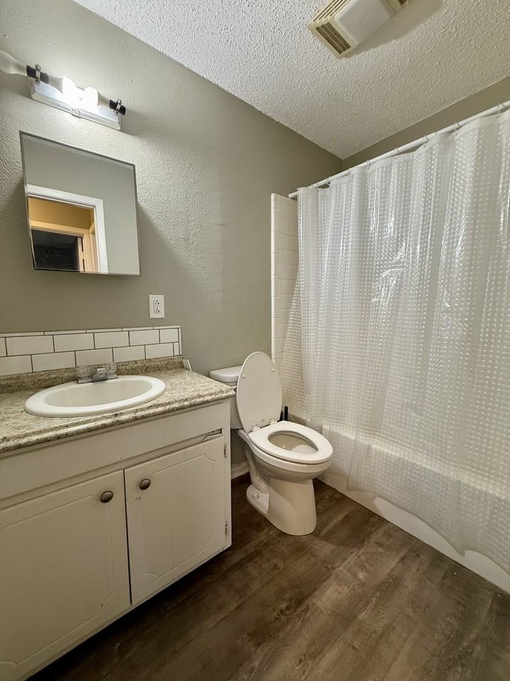 1505 Bradley Street #D - Photo 2 of 8