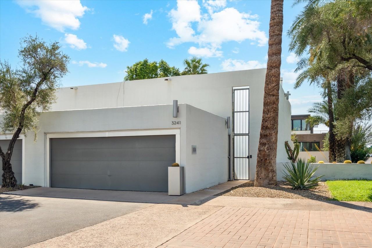 3241 E Camelback Rd #1 - Photo 5 of 13