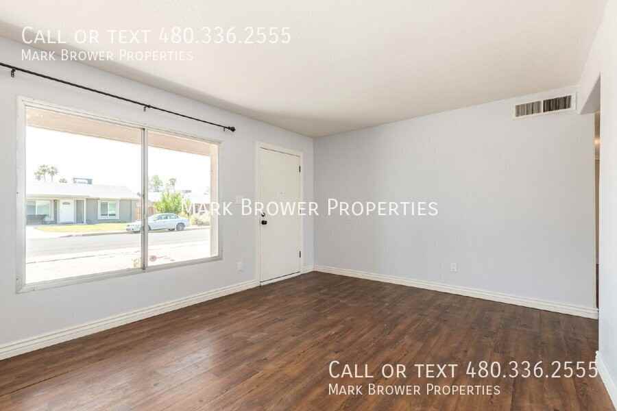 2058 W Dartmouth St - Photo 2 of 15