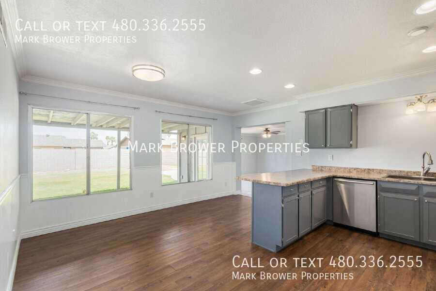 2058 W Dartmouth St - Photo 3 of 15