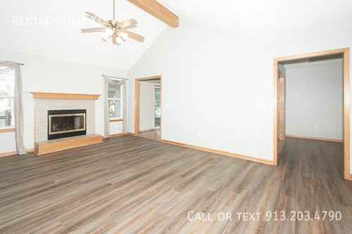 12397 S Lincoln St - Photo 3 of 31