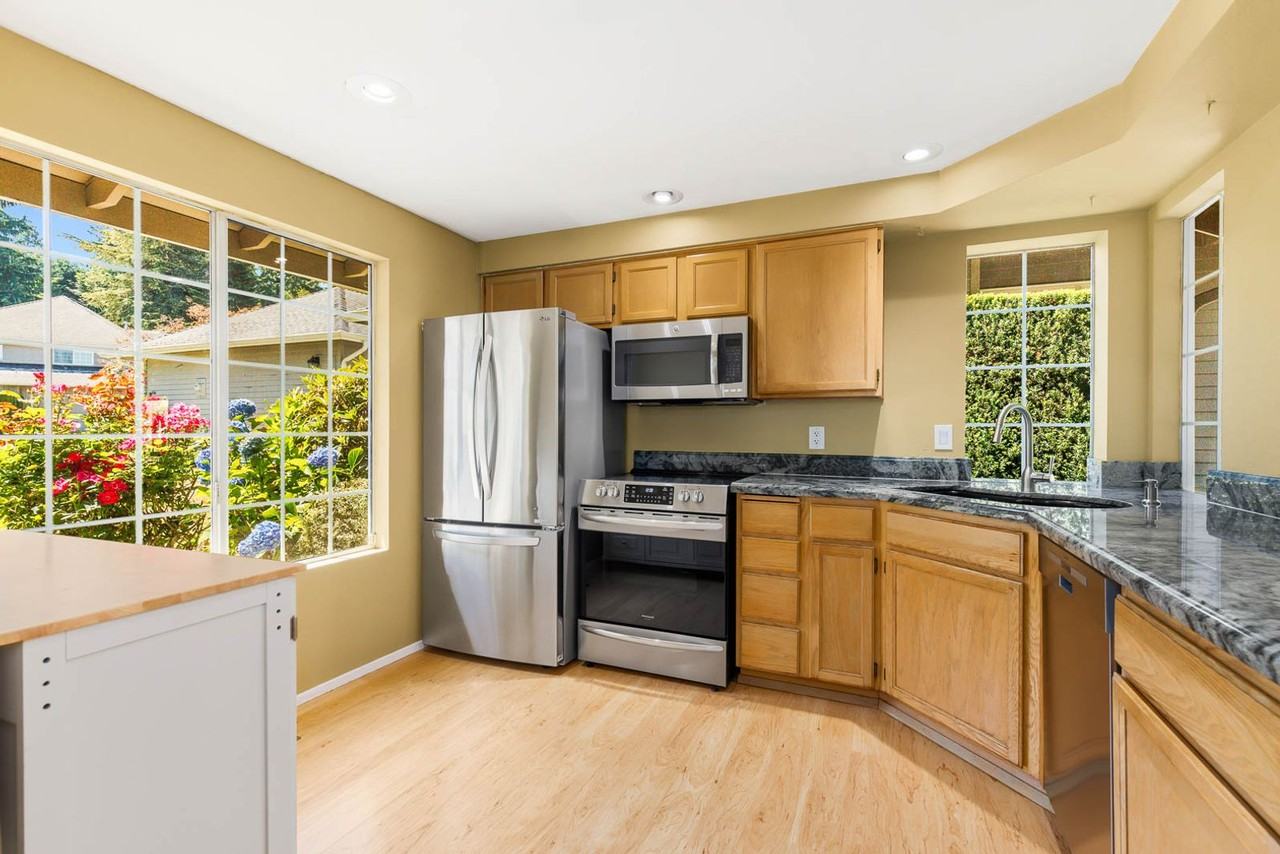 13402 Ne 89th St - Photo 3 of 17