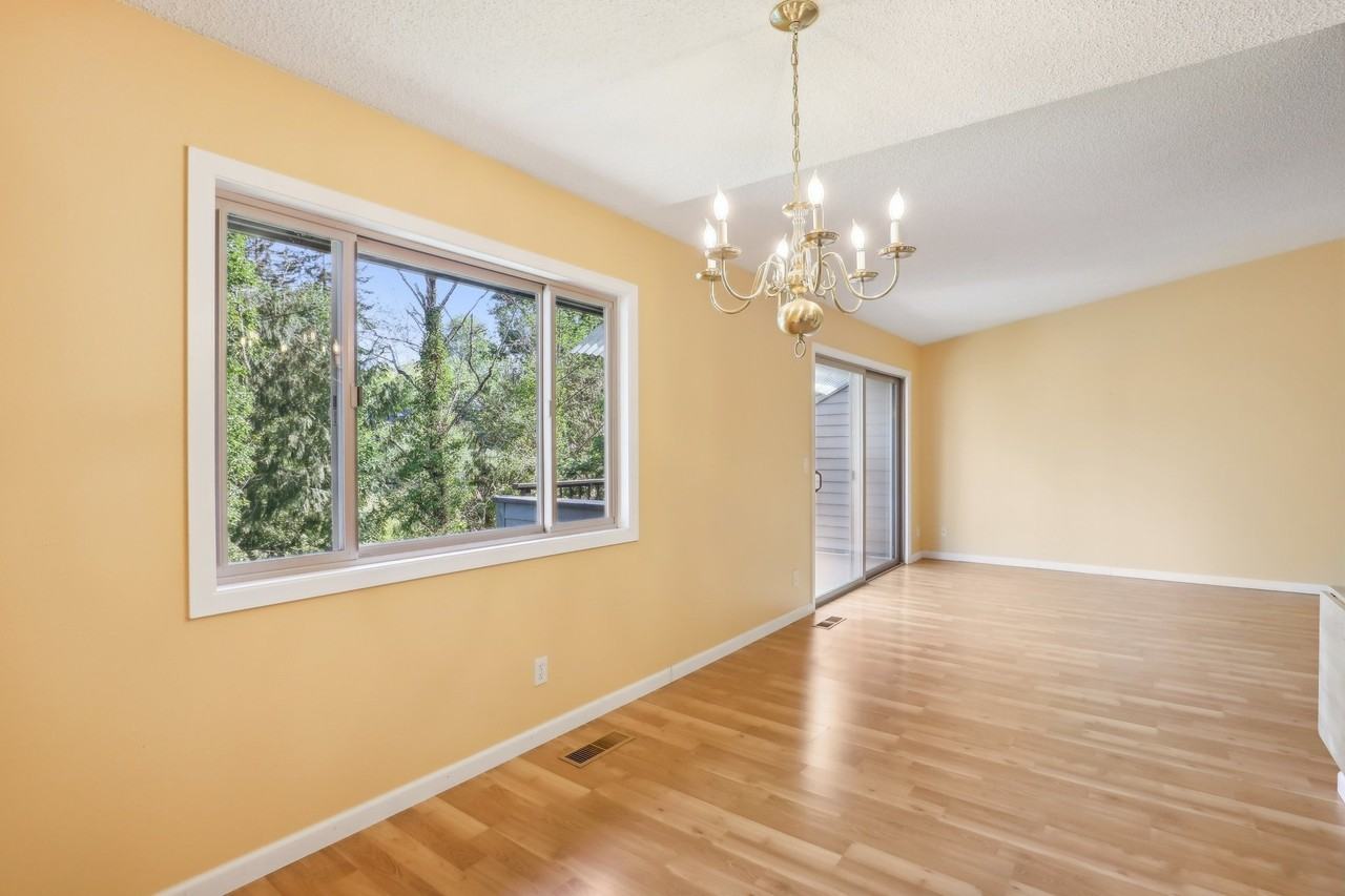 4621 Sw Caldew St #D - Photo 3 of 20