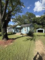 featured image of 2962 Greenwood Ave #NA