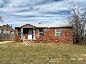 717 Ne 34th Ter - Photo 1 of 1
