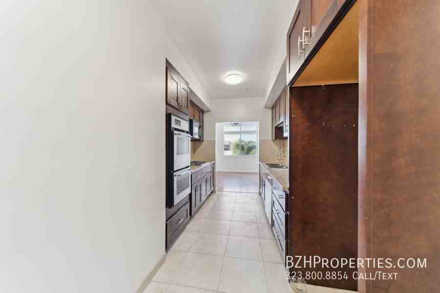 1508 Greenfield - Photo 6 of 26