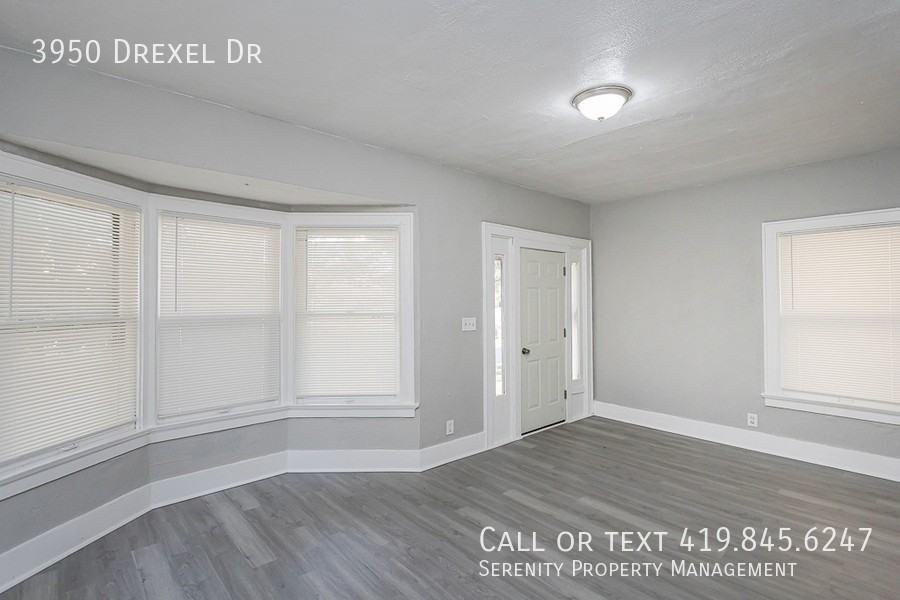 3950 Drexel Dr - Photo 3 of 8