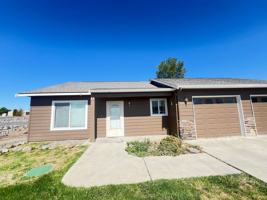 featured image of 7593 Cox St Ne