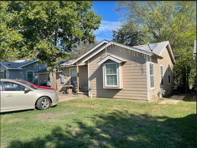 707 Jefferson St - Photo 2 of 6