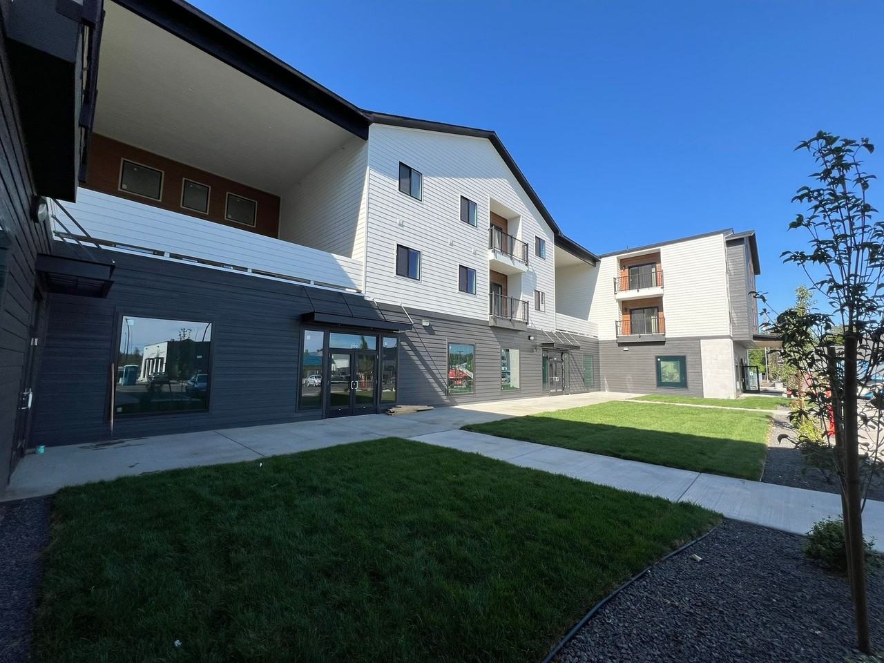 The Lucille - Photo 7 of 21