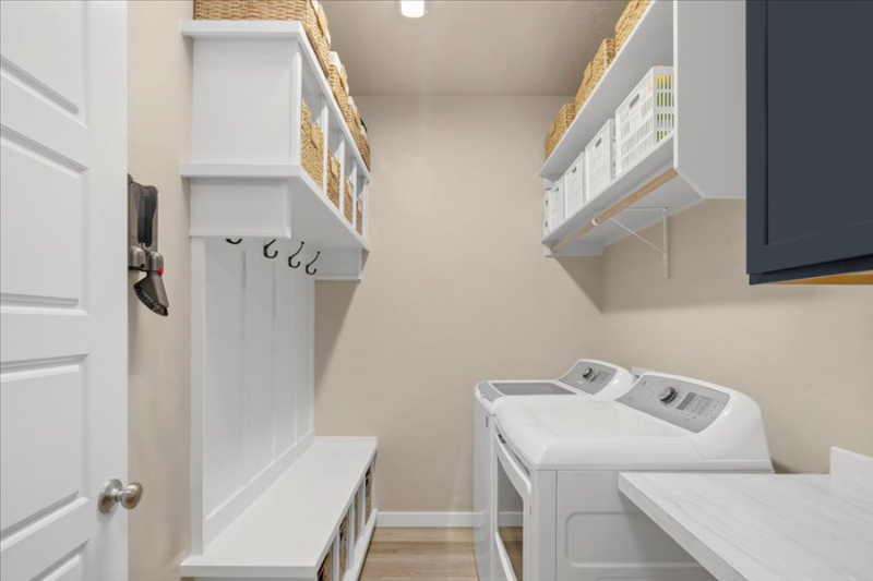 2037 W Wood Chip Dr - Photo 3 of 20