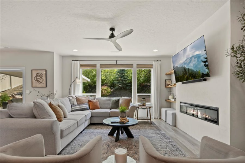 2037 W Wood Chip Dr - Photo 5 of 20