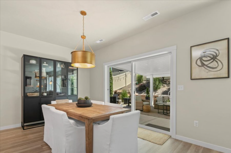 2037 W Wood Chip Dr - Photo 7 of 20