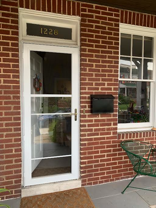 1228 W 37th St - Photo 3 of 18