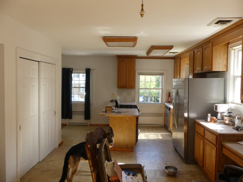 866 N Abingdon St - Photo 2 of 2